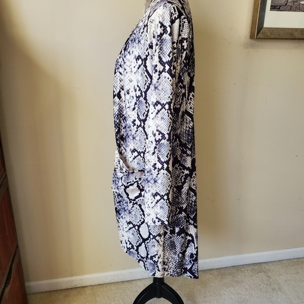 Snake print long duster jacket sz. M - Picture 2 of 9